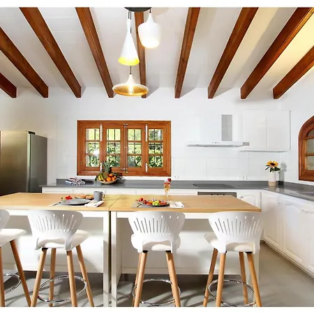 Country Lane Set In Hills فيلة بويينسا