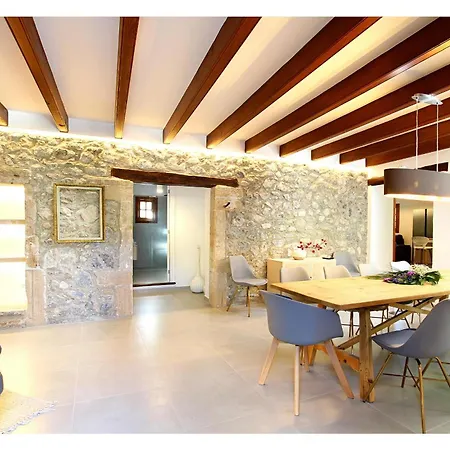 Country Lane Set In Hills * Pollença